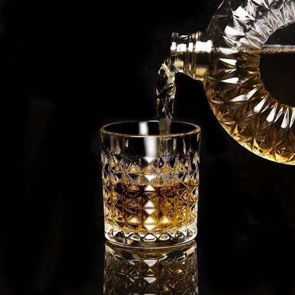 300ml_Customized_Unique_Thick_Bottom_Crystal_Diamond_Design_Whiskey_Glass_(Transparent_300ml)_Set_of_-_(6)