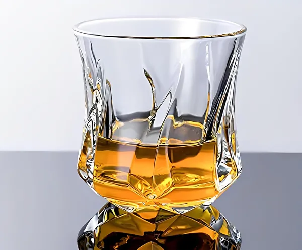 Italian_Premium_Whiskey_Glasses_Set_of_4_|_300ML_Old_Fashioned_Scotch_Glass_|_Imported_Tumblers_for_Bourbon_Beer_Wine_Cognac_Cocktail_|_Best_Gift_for_Whisky_Lovers_(Design_Panga,_4)