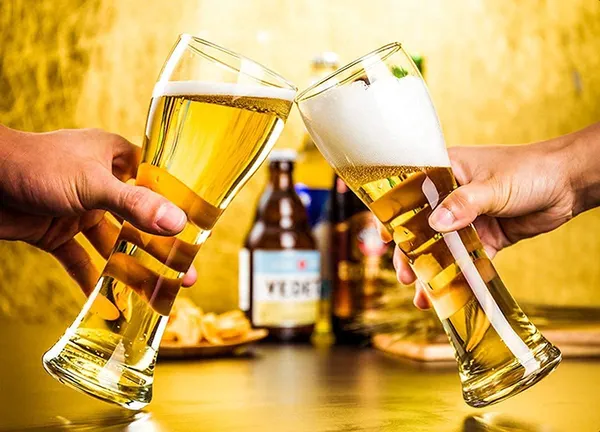 Italian_Premium_Water_and_Juice_Glasses_Set_of_6,_Transparent_460_ML_Drinking_Water_Glass,_Stylish_and_Crystal_Highball_Glasses_for_Beer_Water_Juice_Milk_Lassi_and_Cocktails