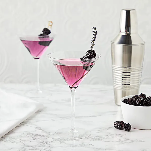 Premium_Crystal_Martini_Glasses_Set_of_8_|_4.8_Ounce_(140ml)_|_V-Shape_Straight-stemmed_Italian_Clear_Elegant_Cocktail_Glasses_for_Bar,_Martini,_Pisco_Sour,_Juice,_Cosmopolitan,_Gimlet