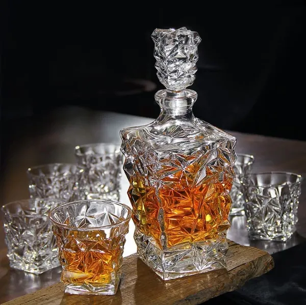 Premium_Crystal_Clear_7Pcs_Bar_Set,_1_Decanter_Bottle(850ml)_with_6_Whiskey_Glasses(300ml),_Perfect_for_Scotch,_Bourbon,_Wine,_Vodka,_Cocktail,_Tequila,_Rum_|_Best_Gift_for_Men_(Diamond_Crystal)