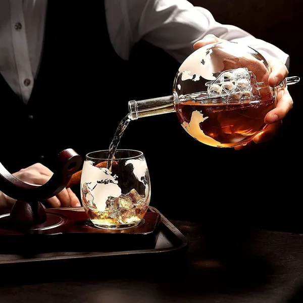 Whiskey_Decanter_Set_with_Etched_World_Map_|_One_Bottle_850_ml_-_Two_Glasses_300ml_|_Wooden_Base_|_Bar_Set_for_Liquor_Whisky_Scotch_Bourbon_Vodka_Wine_|_Special_Moment_|_Unique_Gift