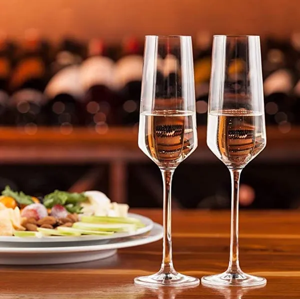 Italian_Premium_Long_Stem_Champagne_Glasses_Set_of_6_|_250_ML_Crystal_Clear_Glass_for_White_or_Red_Wine_Brandy_Burgundy_Cocktail_Party_|_Best_Gift,_Transparent_Unique_Tableware