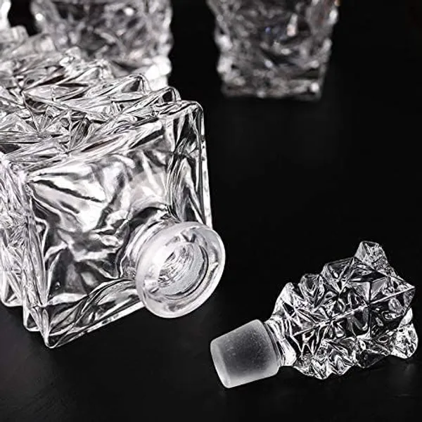 Italian_Premium_5_Pcs_Set_1_Decenter_with_4_Pcs_Glass_Whisky_Decanter_Bottle_Set_with_Glasses,_Pieces,_Glass_Decanter_with_Tumblers_for,_Liquor,_Scotch