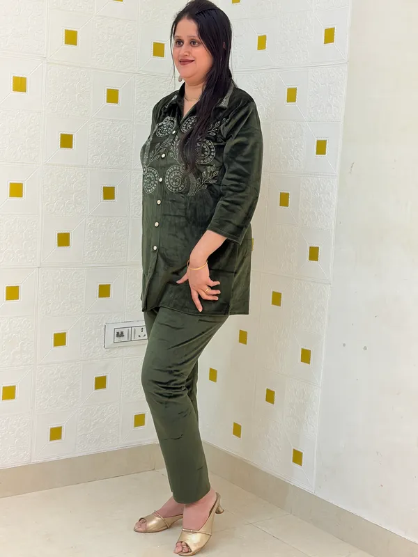 Olive_Green,_Velvet_Coat_Set_(CS005OGX1)