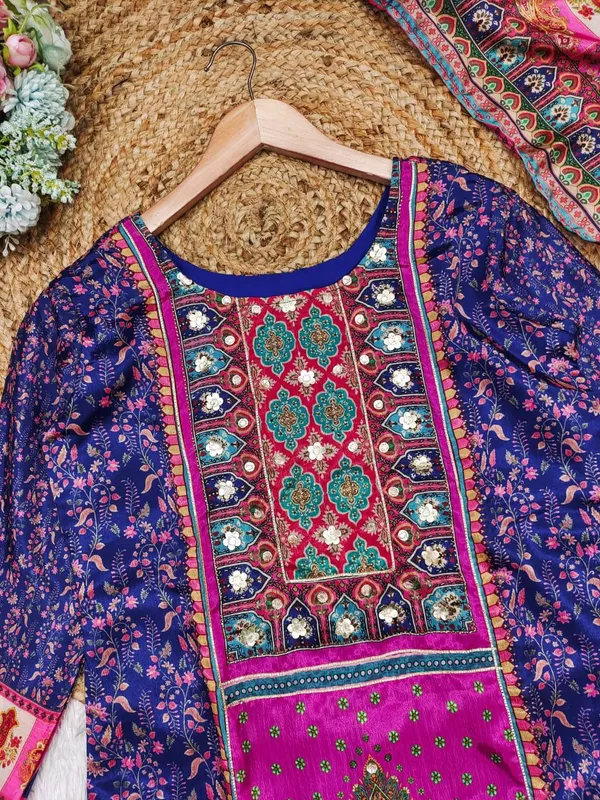 Blue_Kurti_and_dupatta_are_made_from_Chinon_fabric_For_Women