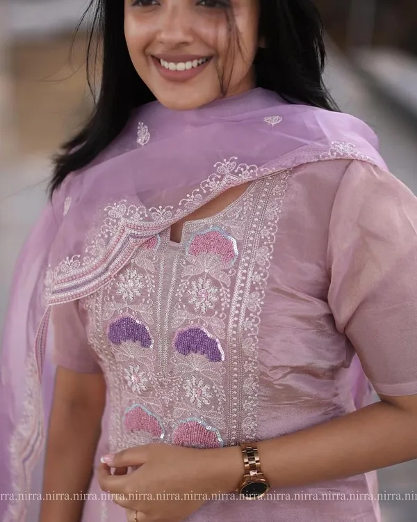 Pink_Chinon_Embroidery_work_kurti_Pant_For_Women