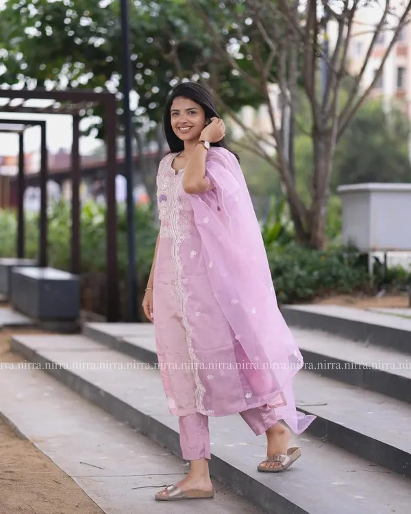 Pink_Chinon_Embroidery_work_kurti_Pant_For_Women