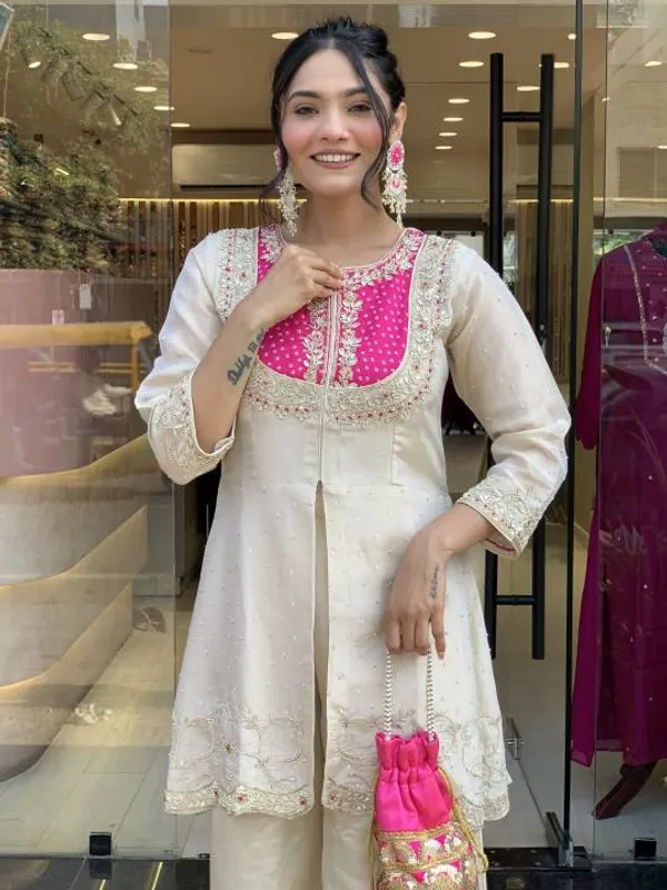 Pink_Roman_Silk_Embroidered_Kurta_Palazzo_Set_For_Women