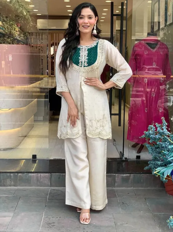 Green_Roman_Silk_Embroidered_Kurta_Palazzo_Set_For_Women