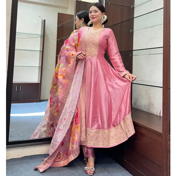 Pastel_Pink_Roman_silk_embroidery_3_pcs_suit_For_Women