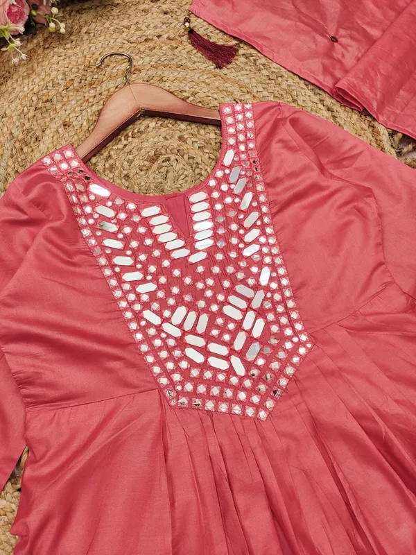 Red_Muslin_Cotton_Mirror_Work_Kurti_Set_For_Women
