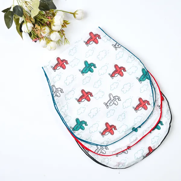 Elegant_Cotton_Helicopter_Pattern_Burp_And_Bib_For_Kids