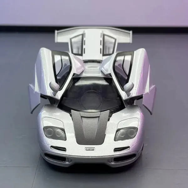Toyshimmer_1995_McLaren_F1_GTR_Scale_1:32_Collection_Hobby_Diecast_Model_Toy_Car_(Color:_Silver)