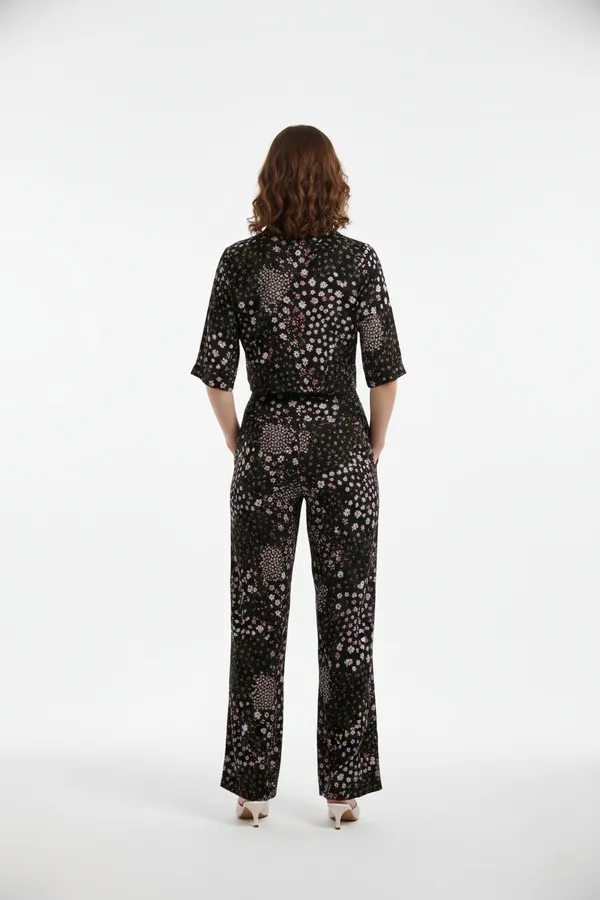 Black_Floral_Printed_Crop_Top_With_Trouser_For_Women