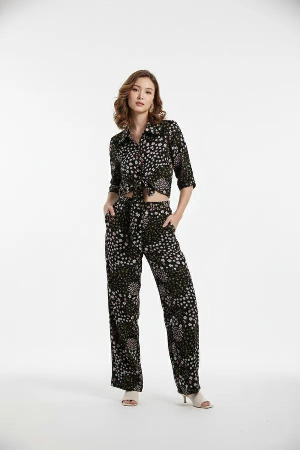 Black_Floral_Printed_Crop_Top_With_Trouser_For_Women