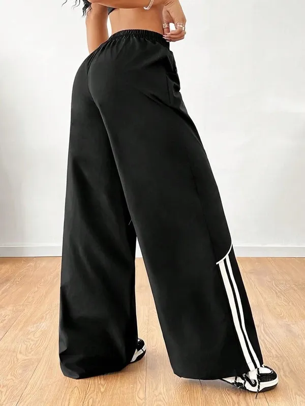 Black_Premium_Stripe_Detail_Relaxed_Loose_Fit_Trousers_For_Women