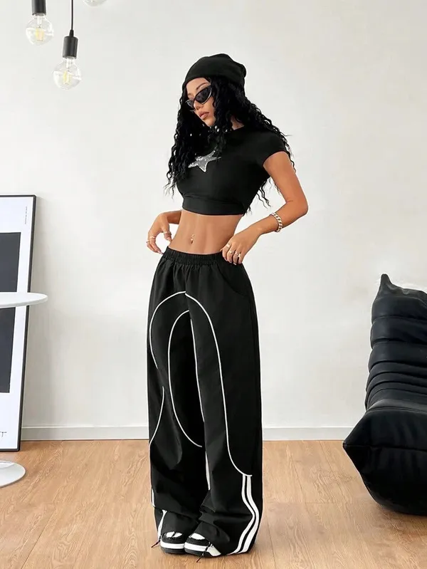 Black_Premium_Stripe_Detail_Relaxed_Loose_Fit_Trousers_For_Women