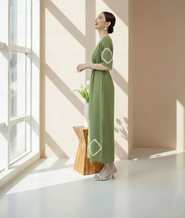 Green_Cut_Out_Embroidered_Maxi_Dress_For_Women