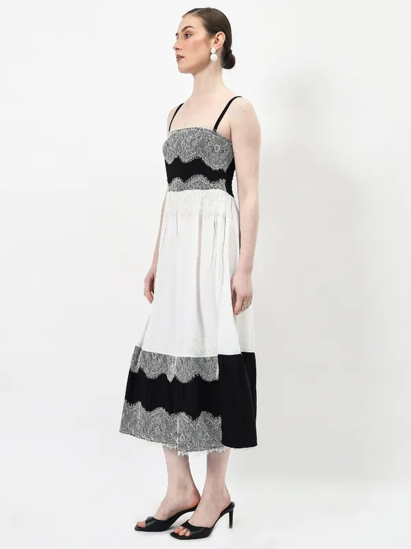 Colorblocked_Lace_Midi_Dress