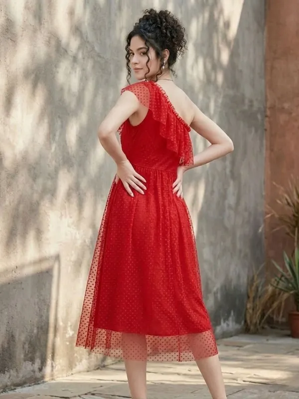 Red_Gorgeous_Solid_One-Shoulder_Dress_For_Women
