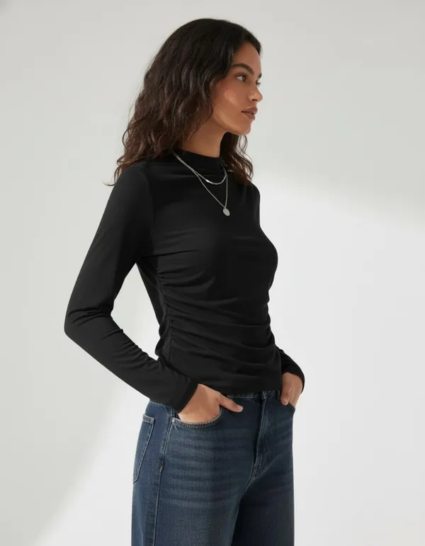 Black_Pleated_Solid_Top