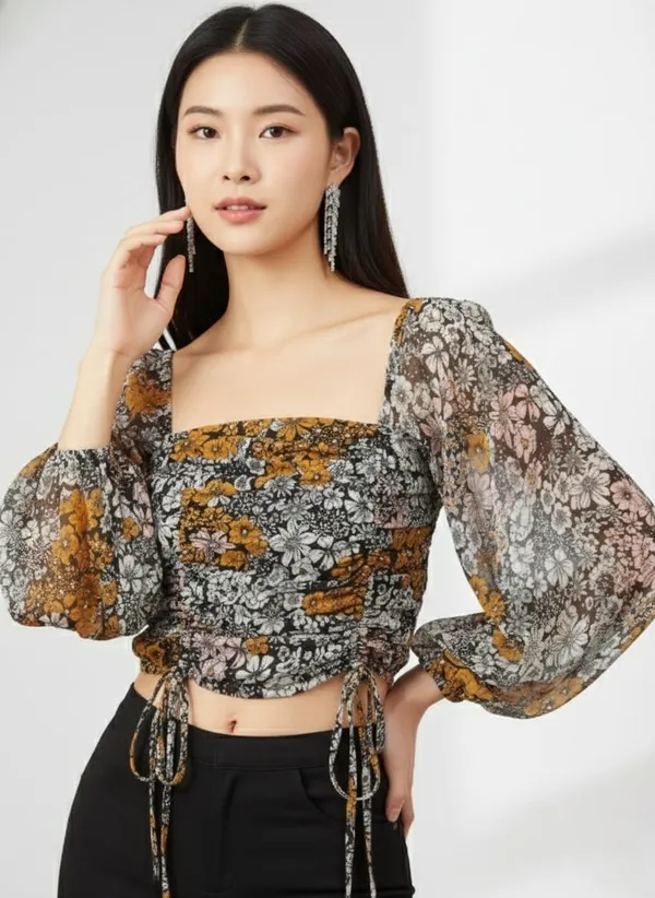 Black_Floral_Printed_Regular_Crop_Top_For_Women