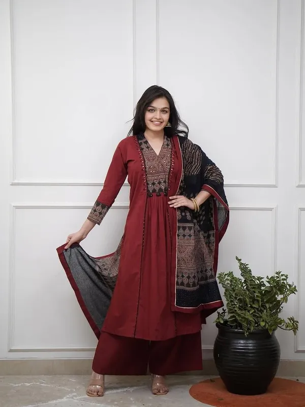 Maroon_Cotton_Flared_Printed_Kurta_Set_For_Women