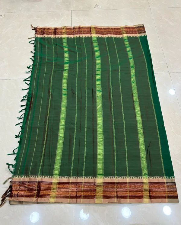 Green_Cotton_Small_Zari_Border_Narayanpet_Saree_For_Women