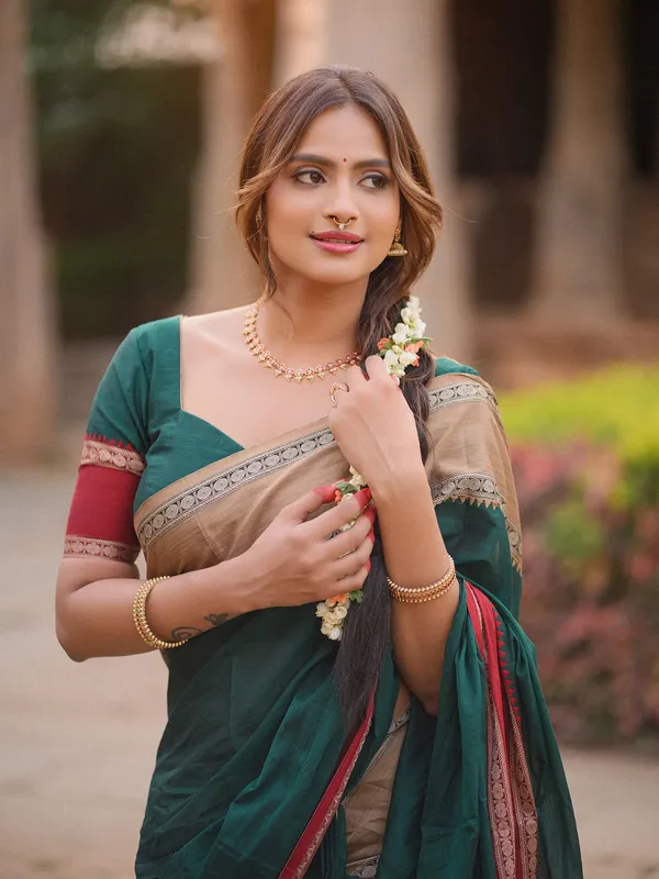 Ganga_Jamuna_Border_Cotton_Saree_with_Running_Blouse_(6.20m)_|_Dual_Contrast_Border_Traditional_Saree_|_Lightweight_Daily_&_Office_Wear