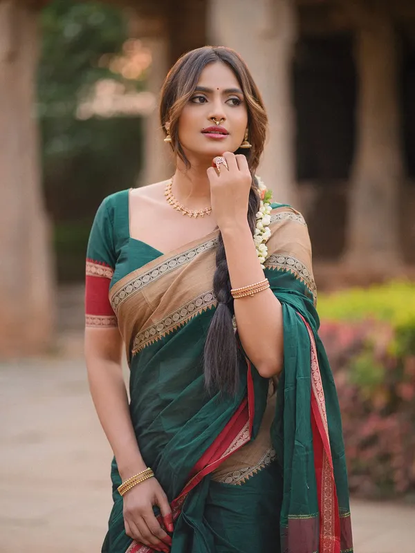 Ganga_Jamuna_Border_Cotton_Saree_with_Running_Blouse_(6.20m)_|_Dual_Contrast_Border_Traditional_Saree_|_Lightweight_Daily_&_Office_Wear