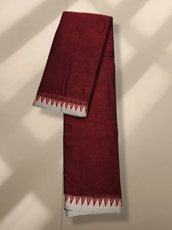 Mini_temple_small_border__Narayanpet__Mercerised_cotton_100%