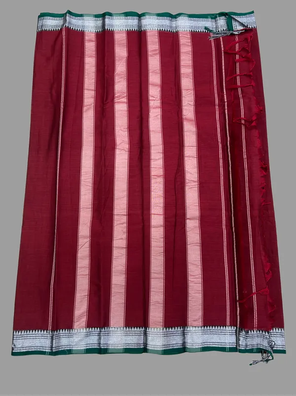 Narayanpet_Cotton_Saree_with_Silver_Zari_Border_&_Checked_Pallu