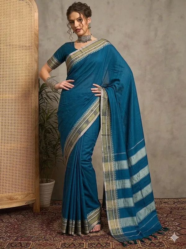 Temple_Border_Pure_Cotton_Handloom_Narayanpet_Saree_with_Traditional_Contrast_Pallu_|_6.20_m_Length_Including_Running_Blouse_Piece_|_Lightweight_Soft_Cotton_Ethnic_Saree_for_Women