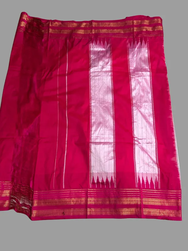 White_Kadiyal_Border_Ilkal_Saree_with_Contrast_Blouse_Piece_|_Traditional_Handloom_Cotton_Saree_|_6.20_Meter