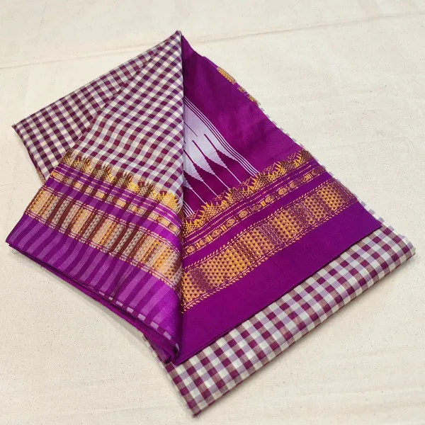White_&_Magenta_Checks_Design_|_Traditional_Temple_Border_|_Rich_Zari_Pallu_|_Handloom_Cotton_Saree_with_opposite_Blouse_Piece