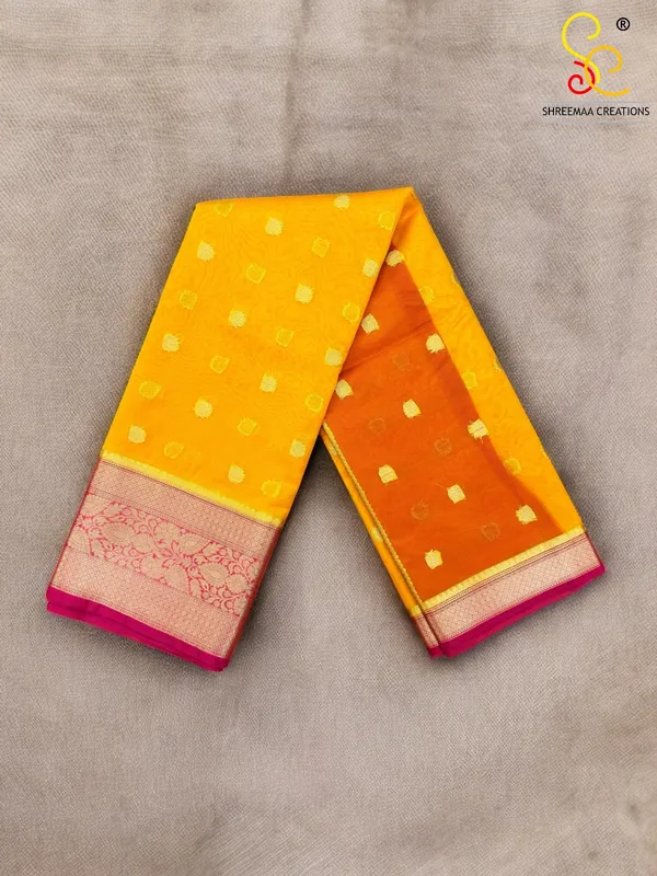 Yellow_&_Red_Contrast_Kora_Banarasi_Saree_with_Blouse_For_Women