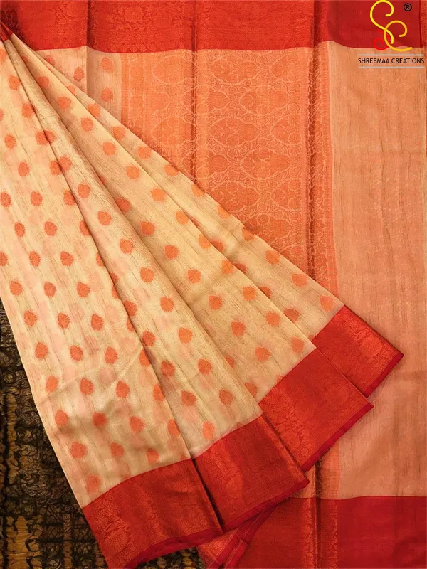 Beige_Banarasi_Linen_Saree_with_Zari_Border_–_Elegance_in_Every_Thread_For_Women