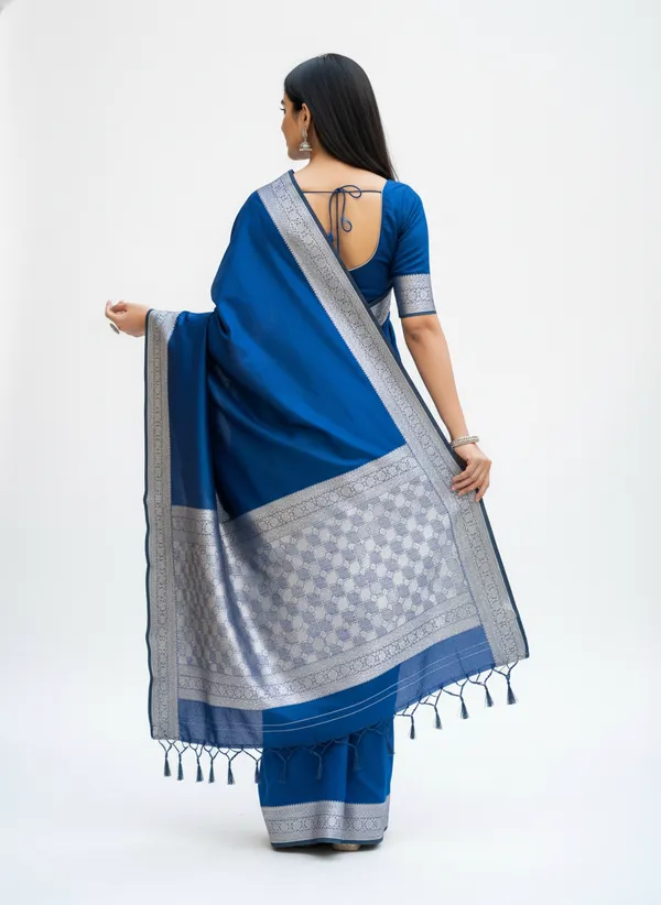Royal_Blue_Banarasi_Plain_Border_Silk_Saree_with_Heavy_Aachal
