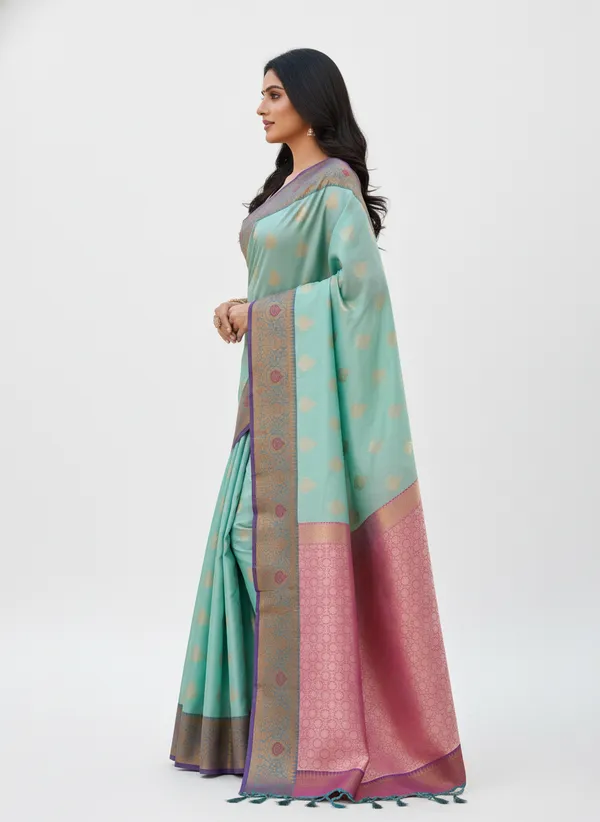 Sea_Green_Banarasi_Silk_Saree_with_Contrast_Aachal
