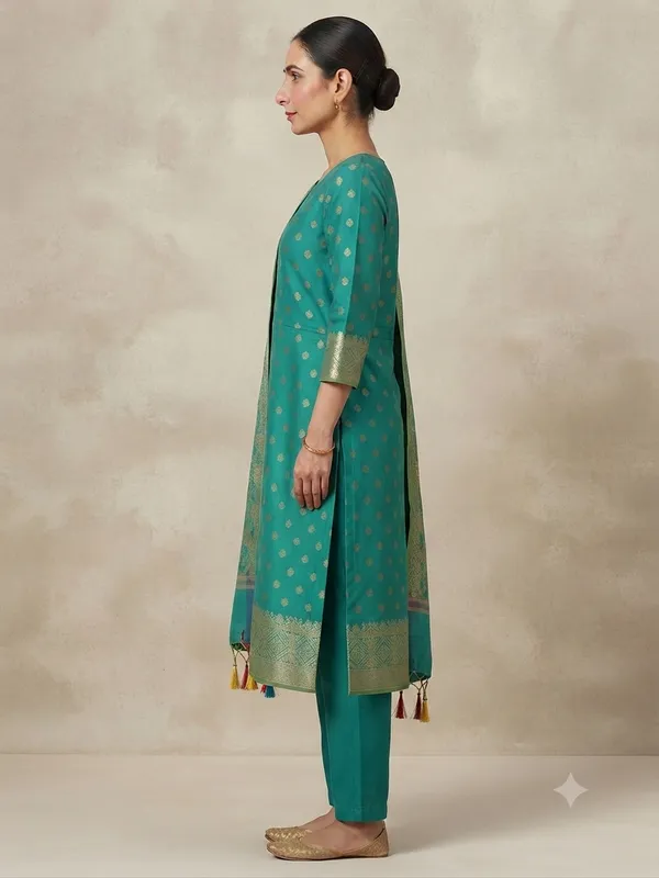 Green_Banarasi_Cotton_Silk_Unstitched_Suit_Fabric_With_Dupatta_For_Women