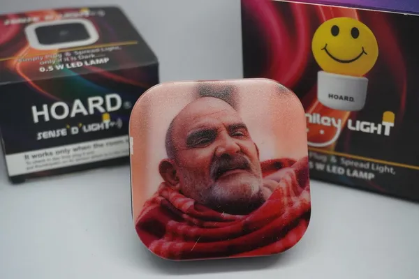 White_Polycorbonate_Gift_Light_Neem_Karoli_Baba_For_Home_Decor_(5.5Cm)