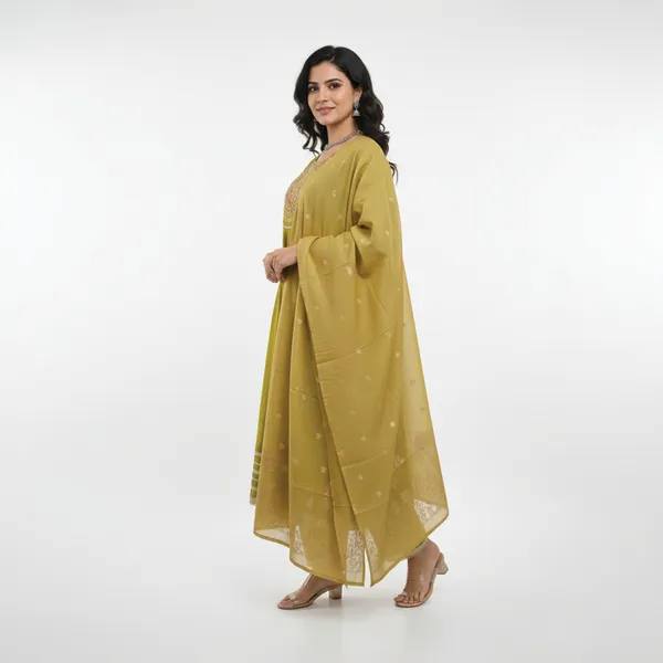 Green_Traditional_Indian_Anarkali_Suit_Set_For_Women