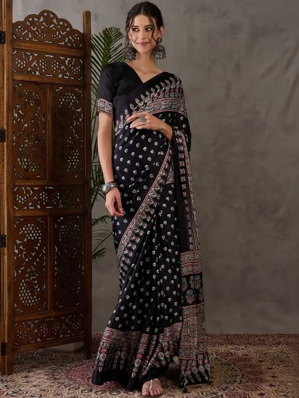 Saree_Staylish_Black_Ajrakh_Saree_With_Blouse_For_Women.