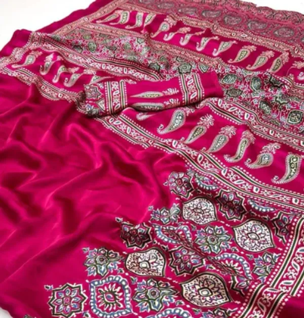 Rani_Ajrakh_Printed_Modal_Silk_Plain_Saree_With_Ajrakh_Blouse_For_Women