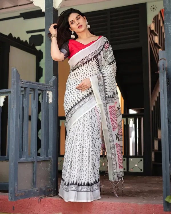 Black_and_White_Geometric_Pattern_Pure_Cotton_Linen_Saree_with_Red_Pallu.