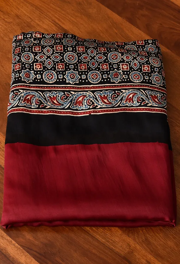 Dark_Maroon_Plain_rinted_Modal_Silk_Saree_For_Women