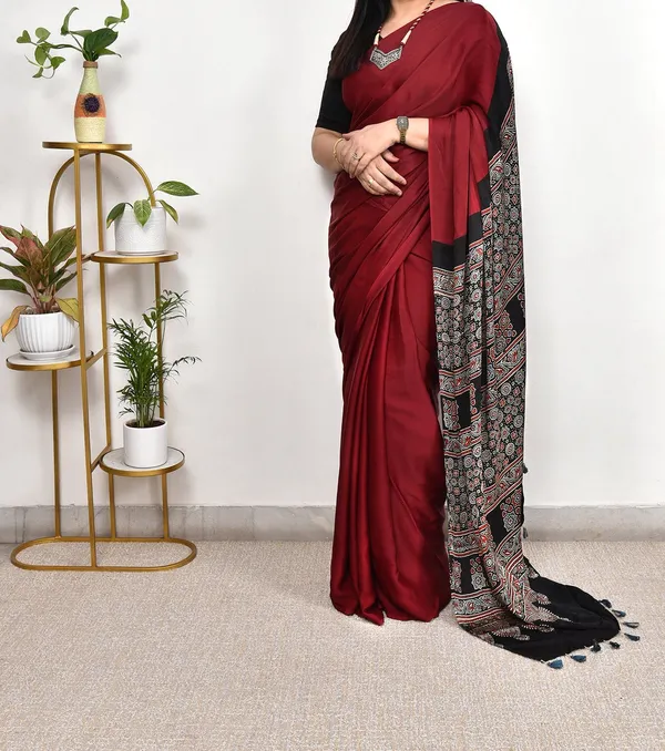 Dark_Maroon_Plain_rinted_Modal_Silk_Saree_For_Women