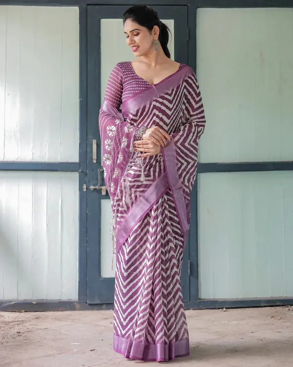 Purple_and_White_Zigzag_Patterned_Pure_Cotton_Linen_Saree_with_Blouse_.