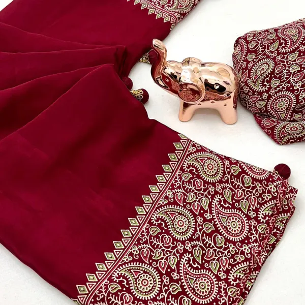 Red_Soft_Modal_Silk_Natural_Ajrakh_Printed_Saree_with_Unstitched_Blouse_For_Women